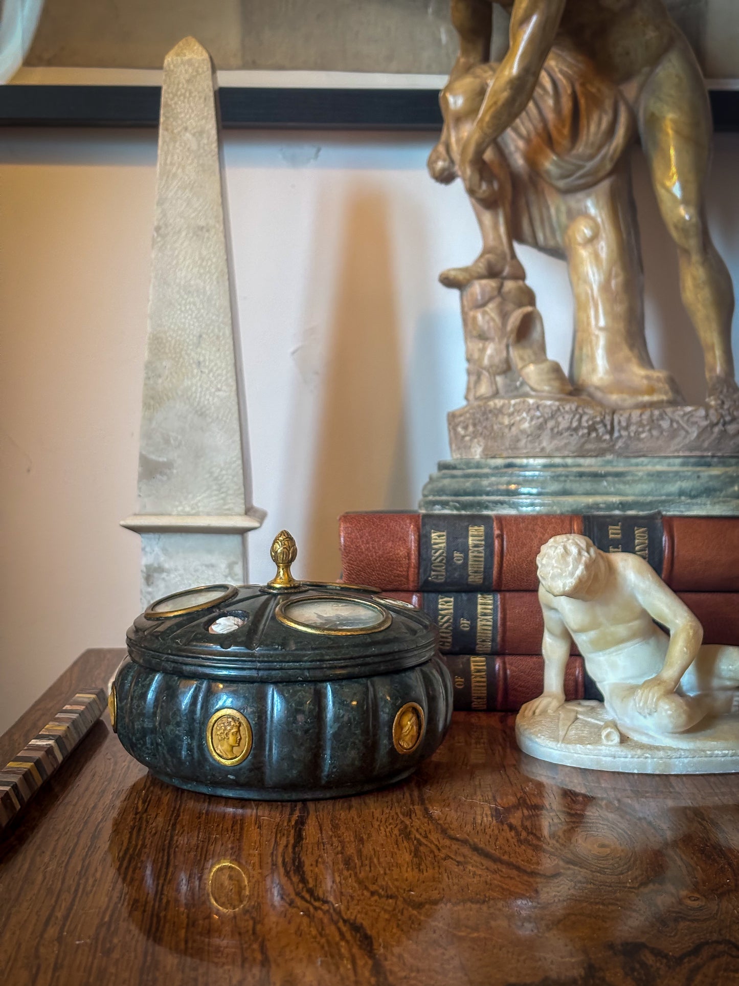Grand Tour Serpentine Marble Inkwell, Italian, c.1820