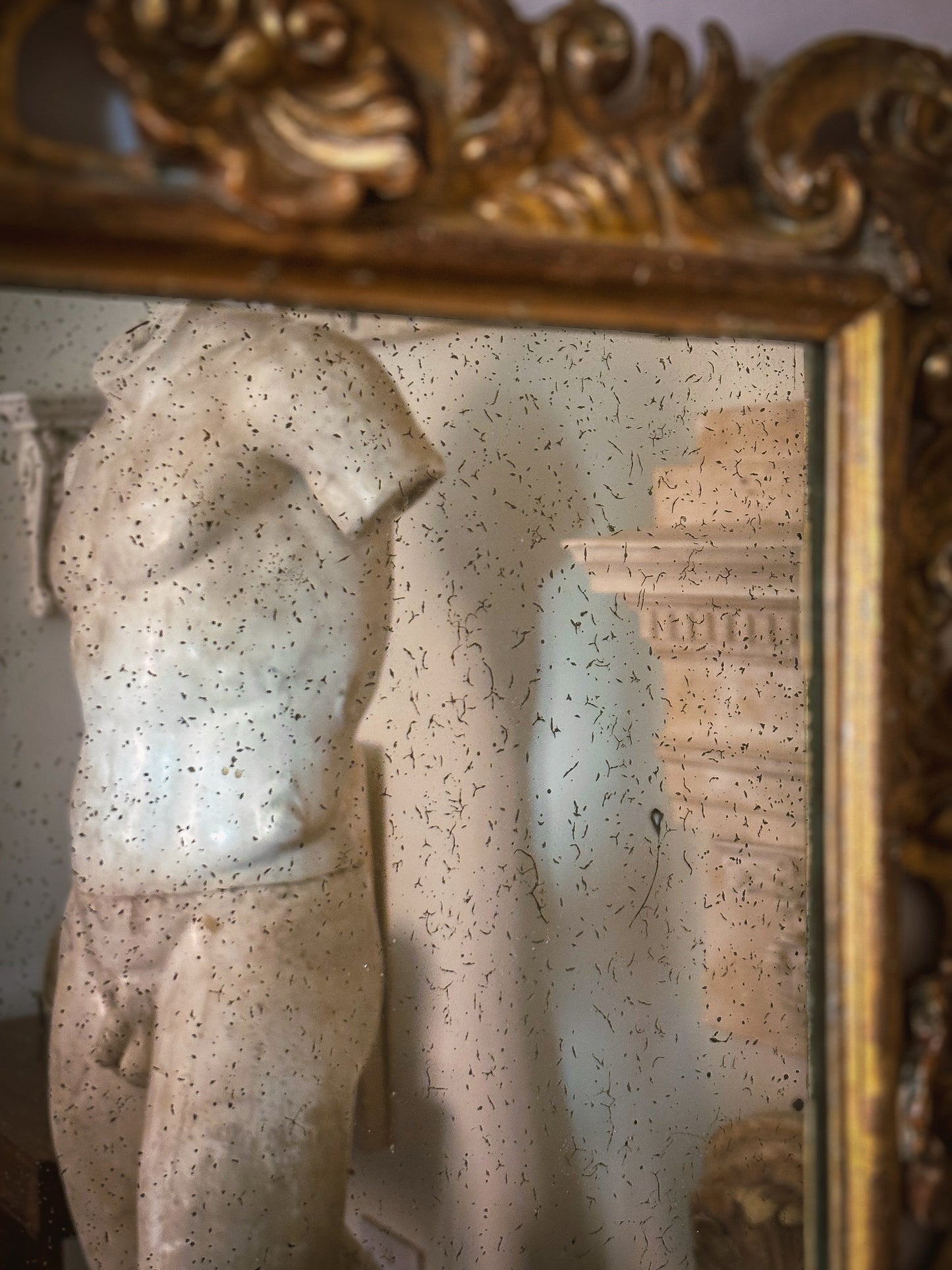 18th Century English George III Giltwood Mirror