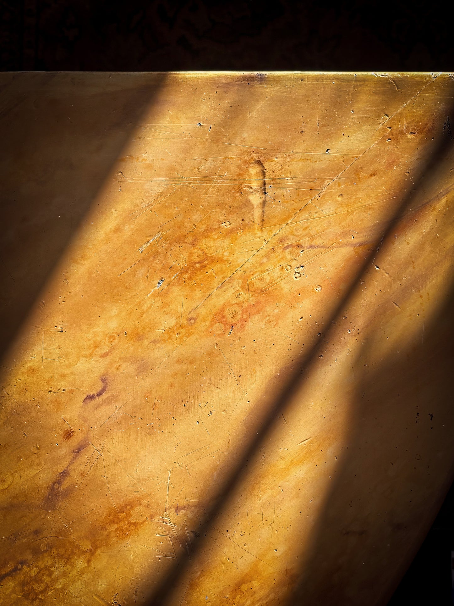 A MID-19TH CENTURY ENGLISH PAINTED CORNER TABLE