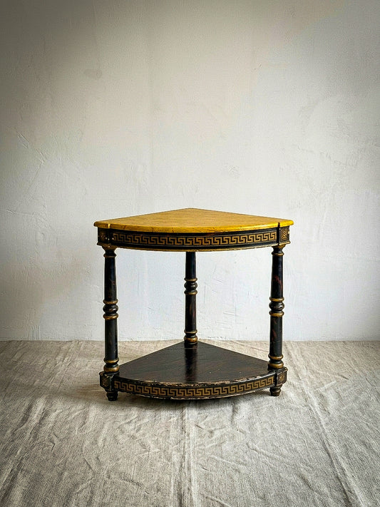 A 19th century English corner tier table